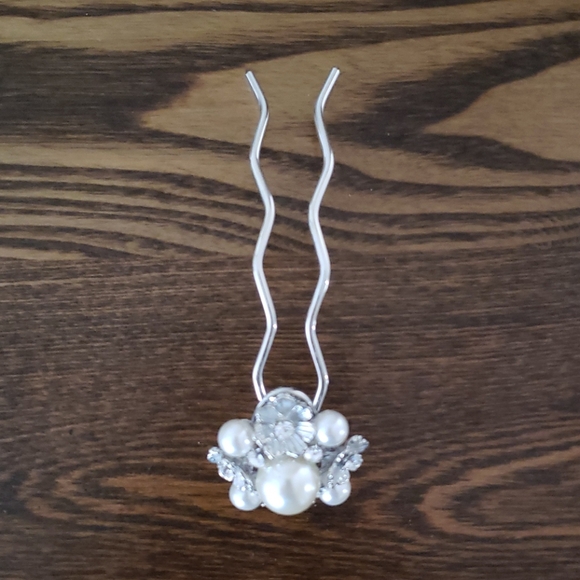 Extra Large Pearl Center Hairpin Jewelry - Picture 2 of 2